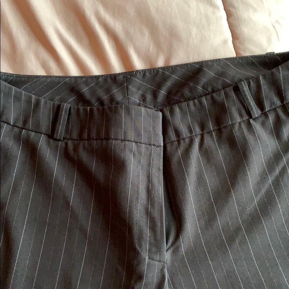 New York and Co women’s pants.